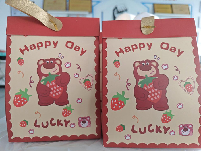 冬至有愛(ài),圣誕有你,共慶生辰