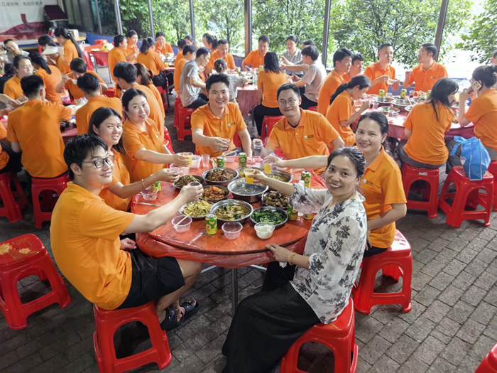 迎勢啟航 不負(fù)時光一一慶祝億天凈化擴(kuò)廠團(tuán)建活動圓滿結(jié)束!