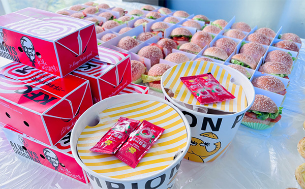 春日有約,共慶生辰|億天凈化第一季度員工生日會